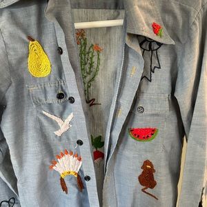 Vintage LEVIS embroidered denim button down. Handmade 1970s ~ SO adorable.